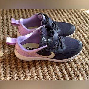 Nike shoes for girls, size 2
